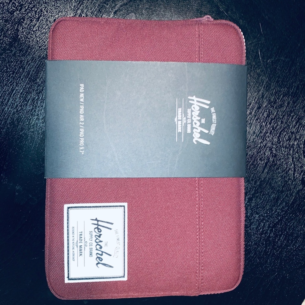 Herschel IPad Air 2 (OR) IPad Pro 9.7” case